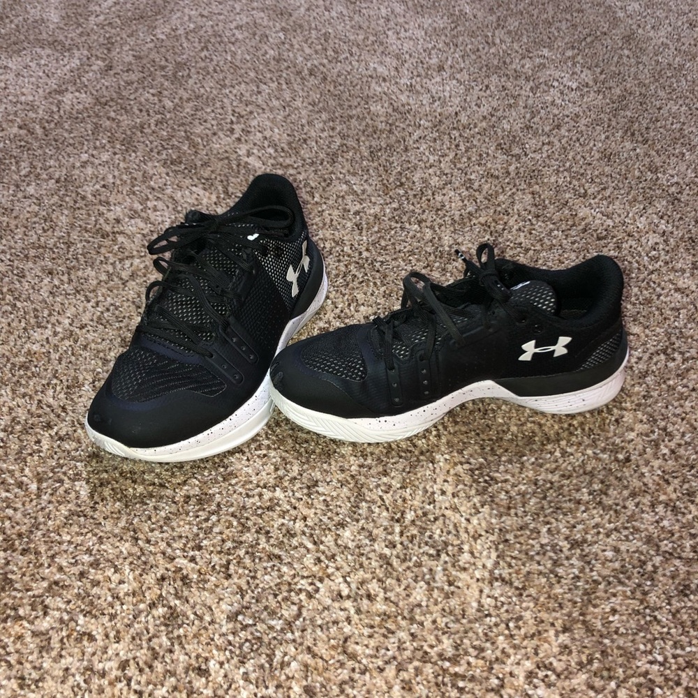 volleyball shoes